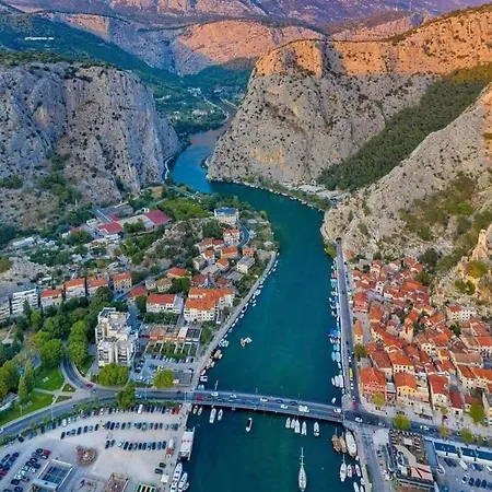 Vojnovic Holiday home Omis